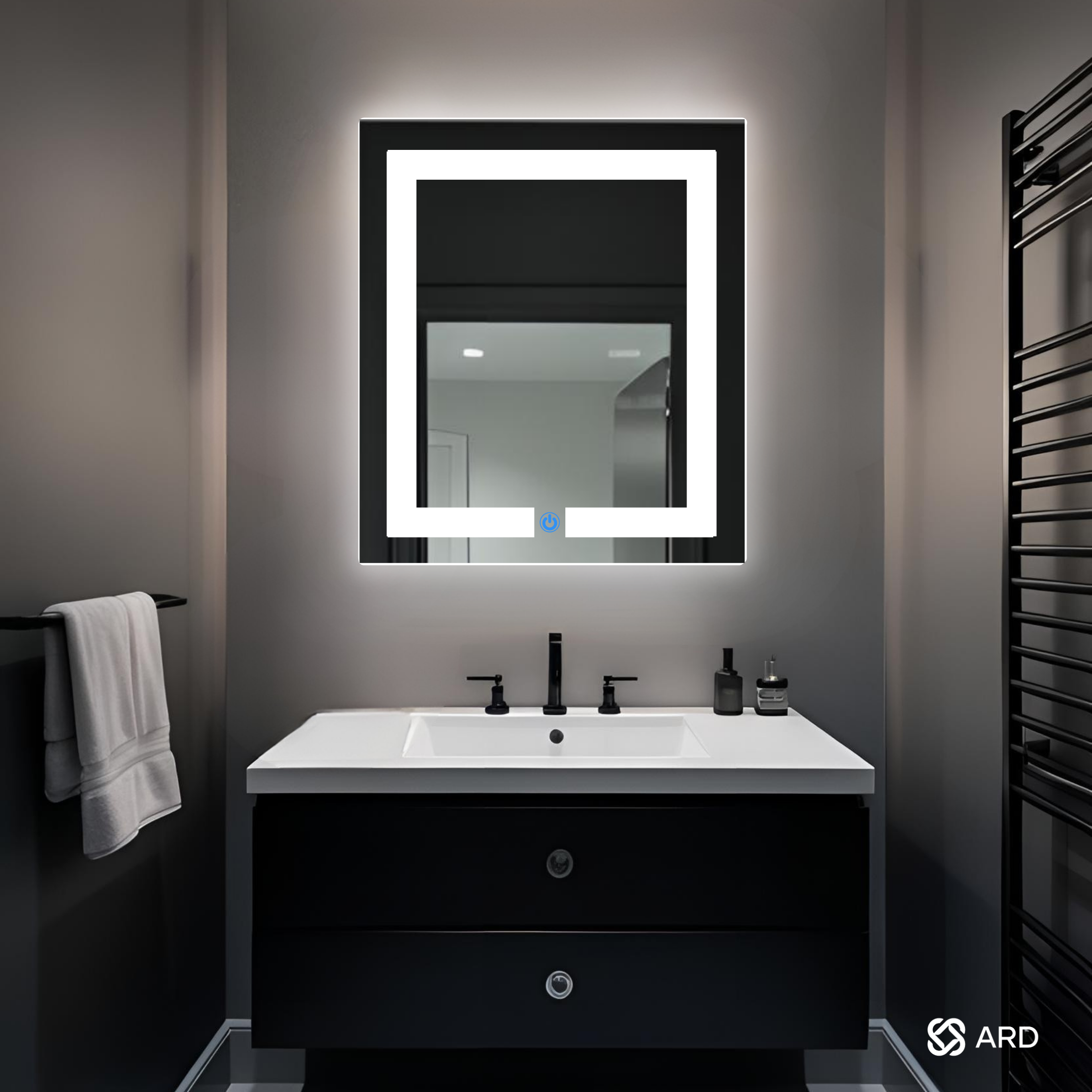 espejo para baño touch led rectangular ARD medidas 60 x 52 en baño moderno con tonos negro y blanco luz fria